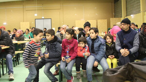 Als im Dezember 2015 Leben in Altenwaldes Notunterkunft einzog: Blick 10 Jahre zurück