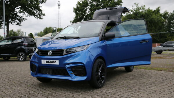 Langsam, aber im Trend: Wie Mopedautos die Straßen im Kreis Cuxhaven erobern