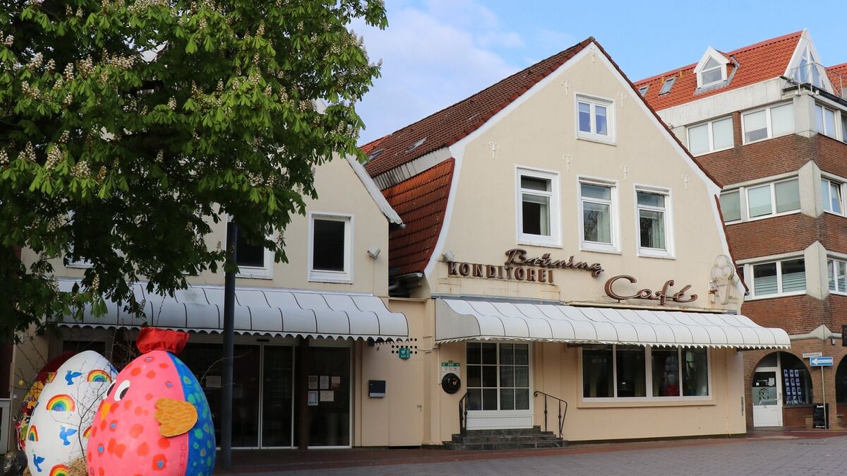 Das ehemalige Café Brüning in Otterndorf (heute Gelateria da Marco) – hier ein Archivfoto – steht aktuell im Zentrum einer politischen Debatte. Foto: Mangels