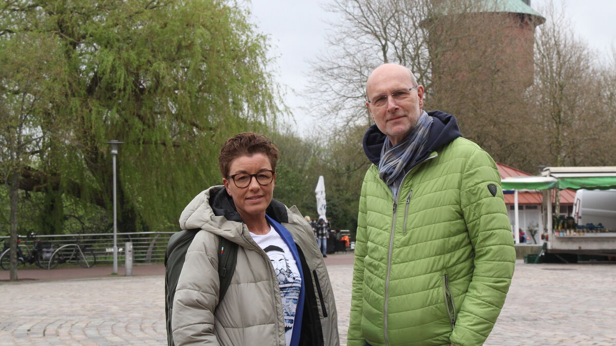 Christina  Haas und Uwe Sandrock verstehen den "Förderverein Kriminalprävention in Cuxhaven e.V." als Teil des großen Netzwerks in der Stadt, in dem der Verein mitmischen und unterstützen will. Foto: Reese-Winne