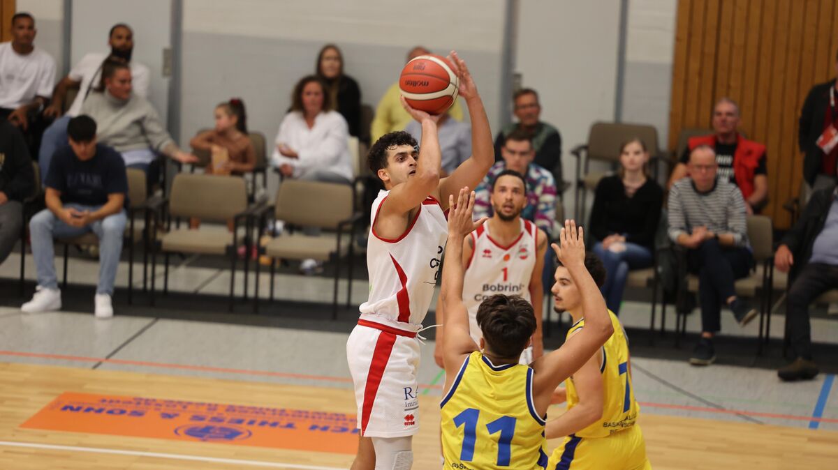 Marc Klesper war im Hinspiel gegen Braunschweig einer der Sieggaranten für die Cuxhaven Baskets. Klappt es auch im Rückspiel am Sonnabend mit einem Erfolg? Foto: Lütt
