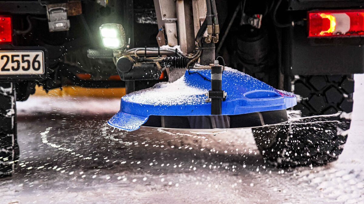Unbekannte Täter entwendeten nach Angaben der Polizei mindestens 60 Säcke Streusalz von einem Betriebsgelände in Cuxhaven. Foto: Frank Molter/dpa