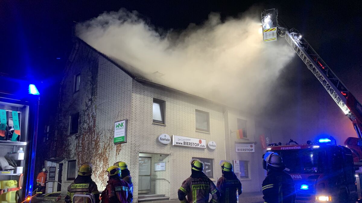 Bis auf Weiteres ist das gesamte Gebäude unbewohnbar. Die Mieter müssen nun woanders unterkommen. Foto: Kuczorra