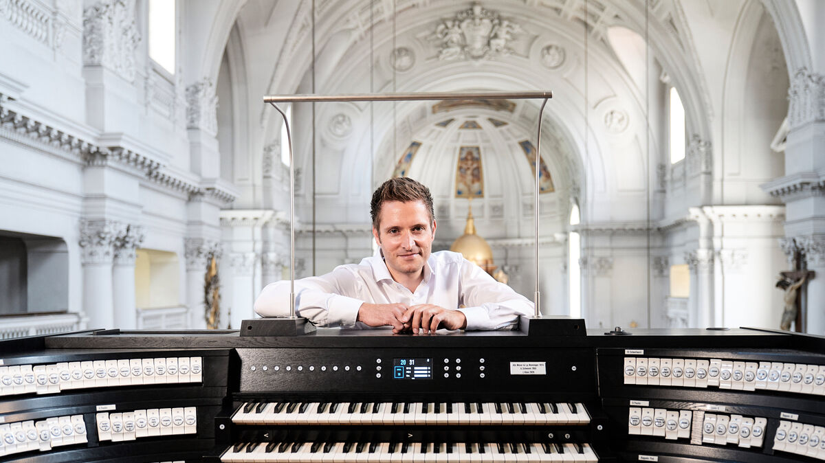 Der Kirchenmusiker und Organist Christian Bischof aus München eröffnet Konzertreihe in der St.-Petri-Kirche am 7. Juli mit seiner „Europareise“. Foto: Thomas Stimmel