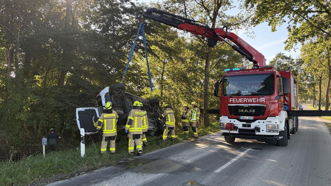 Accident on Heerstraße between Altenbruch and Cuxhaven: Car ends up in ...