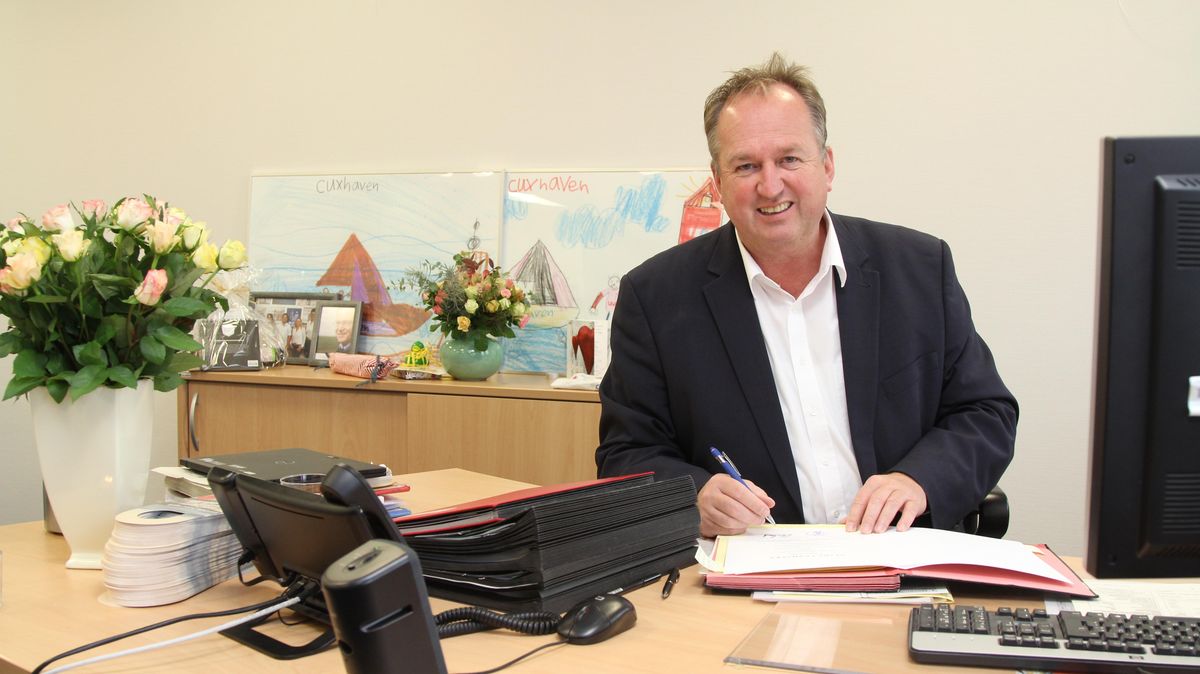 Uwe Santjer ist der neue Oberbürgermeister von Cuxhaven. Foto: Reese-Winne