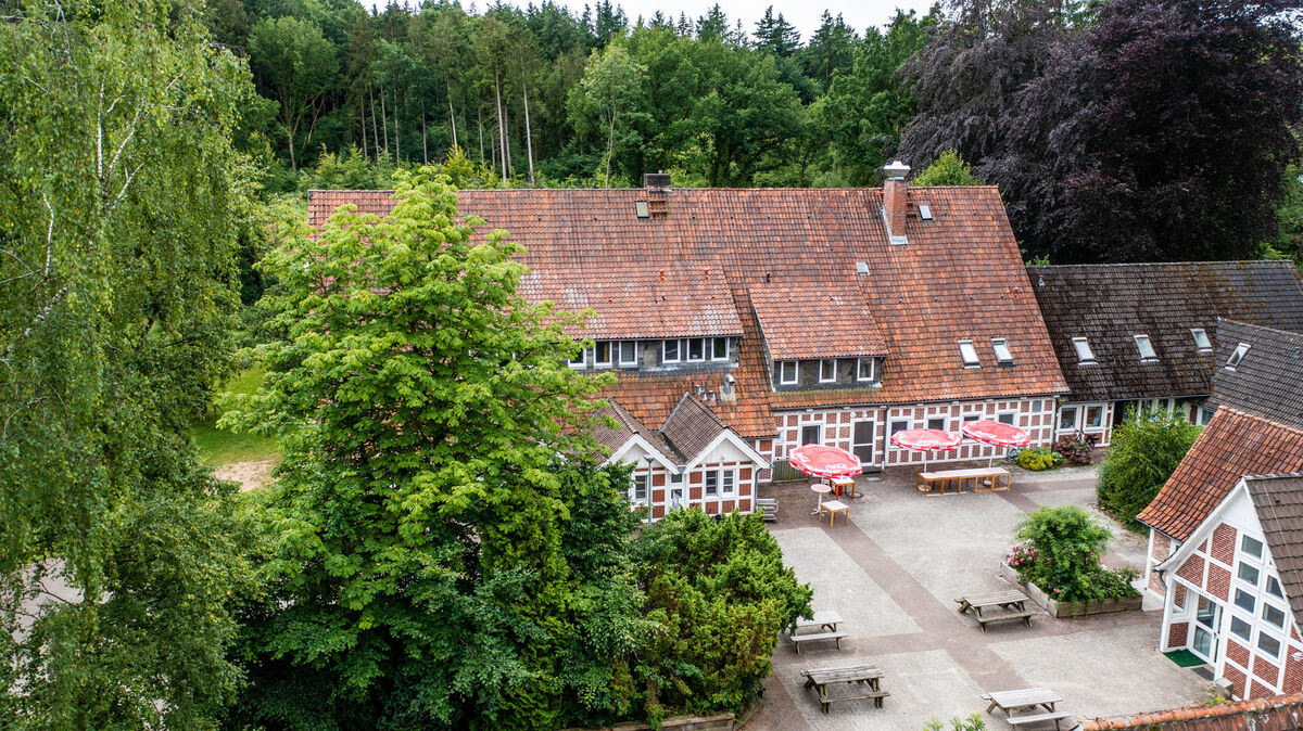 Die Jugendherberge Wingst aus der Vogelperspektive. Nach der Saison 2026 geht dort eine 88 Jahre dauernde Ära zu Ende. Foto: Landesverband Nordmark