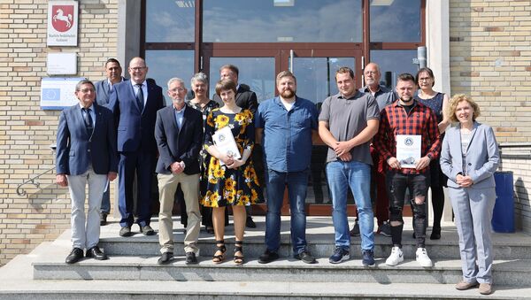 Seefahrtschule Cuxhaven: Patente bei feierlicher Übergabe in der Aula überreicht