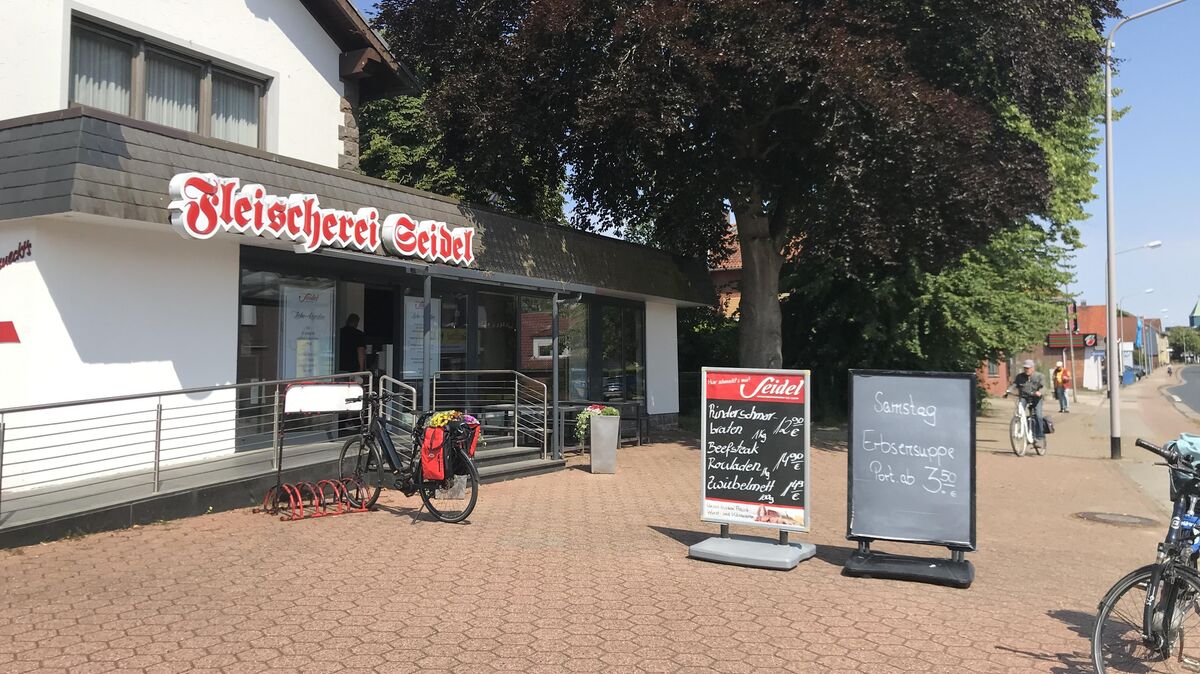 In dem Familienbetrieb in Altenwalde werden keine Fleisch- und Wurstwaren mehr verkauft, als einzige Verkaufsstelle bleibt Duhnen geöffnet. Foto: Reese-Winne