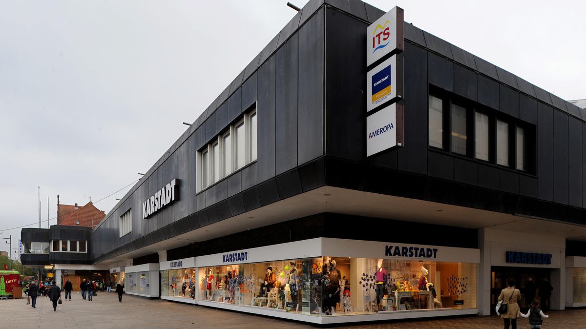 Das Aus für die Karstadt-Filiale in Bremerhaven ist beschlossene Sache. Archivfoto: Ingo Wagner/dpa