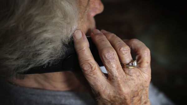 Trickbetrüger in Cuxhaven unterwegs: 90-Jährige in den eigenen vier Wänden bestohlen