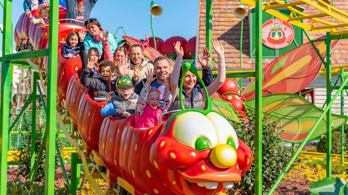 Vor allem Familien stehen im Fokus des Freizeitparks, der sich in Loxstedt ansiedeln möchte. Auch die beliebte Raupenbahn soll in die Gemeinde kommen. Foto: Karls Erlebnis-Dorf