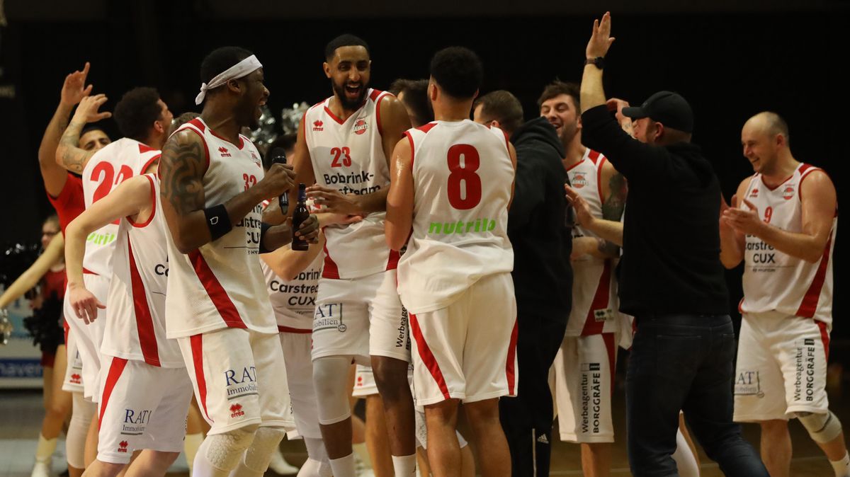 Die Freude nach dem Sieg war groß bei den Cuxhaven Baskets. Foto: Unruh