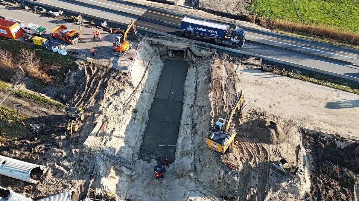 Blick auf die Baustelle am 15. Januar 2026: Auf der A27 werden mehrere Durchlässe erneuert. Foto: Die Autobahn GmbH des Bundes