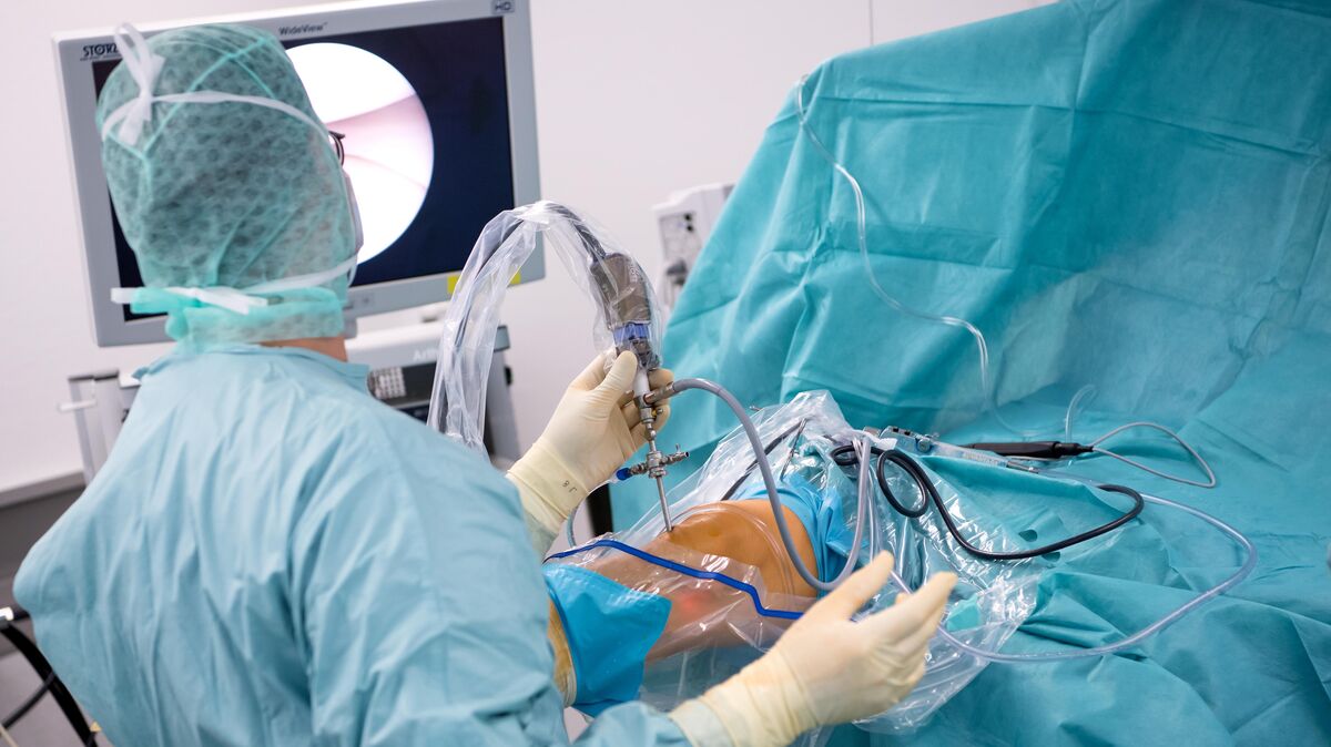 Noch ist von den steigenden Corona-Fallzahlen in der Cuxhavener und Hadelner Klinik nichts zu spüren. Insofern es zu einer Überlastung der Kliniken komme, werden planbare Operationen verschoben. Foto: dpa/Sven Hoppe