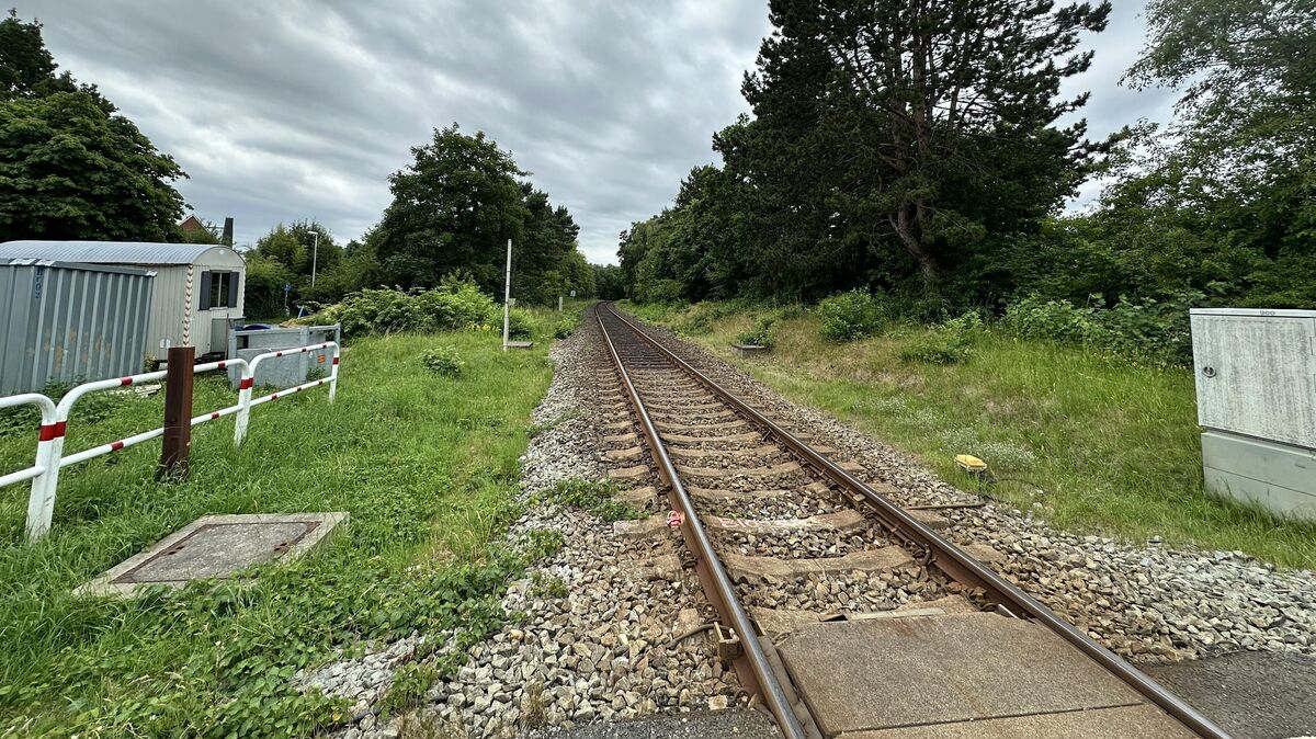 Der Ortsrat hatte ein gewichtiges Wort bei der Platzierung des neuen Bahnsteigs mitzusprechen: Der Bahnhaltepunkt Franzenburg soll nun auf der Seite des Schachts (links) geplant werden. Foto: Reese-Winne