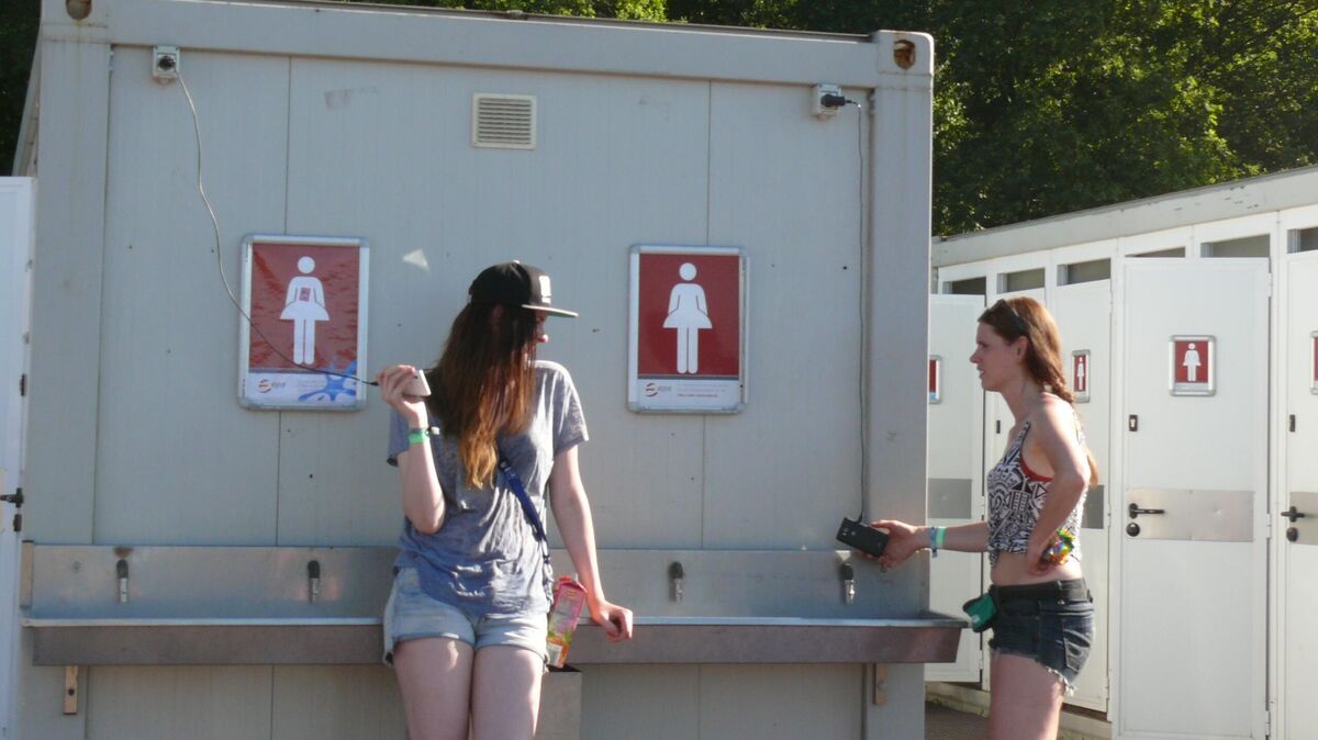 Auch bei den klassischen Mobiltoiletten verzichten die beauftragten Dienstleister nach Angaben der Festival-Pressestelle auf chemische Sanitärzusätze. Foto: mr