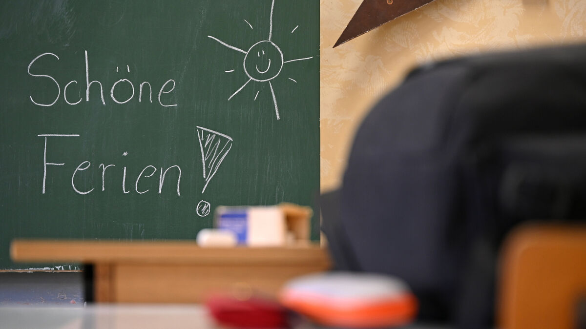 „Schöne Ferien!" – Im Cuxland beginnen die Sommerferien. Wochen voller Spaß und Entdeckungen warten auf Kinder und Familien. Foto: Elisa Schu