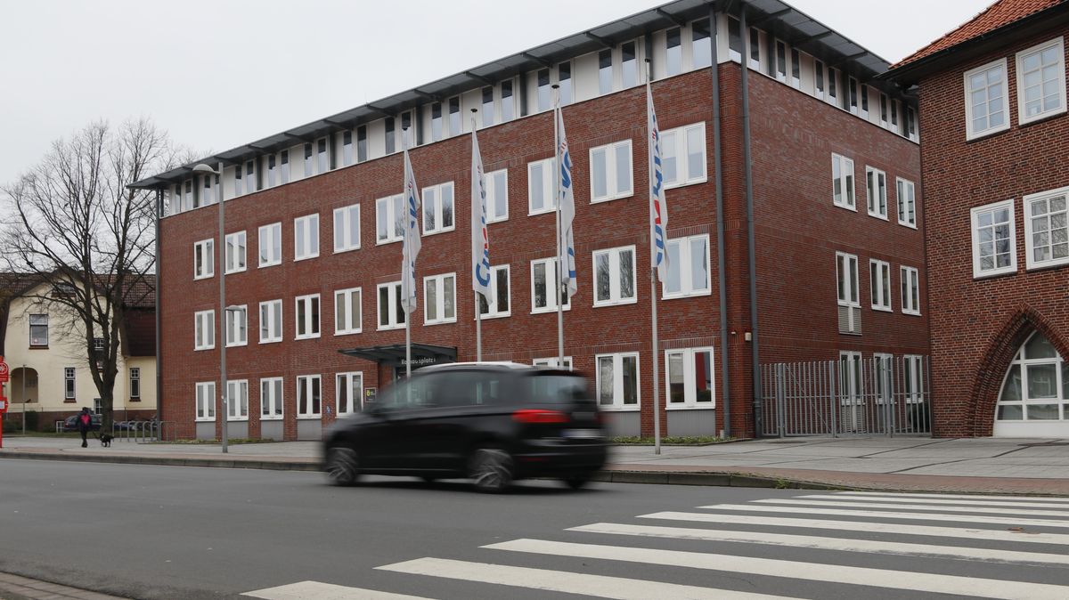 Die Stadtverwaltung öffnet ab Donnerstag wieder für den Publikumsverkehr. Foto: Koppe