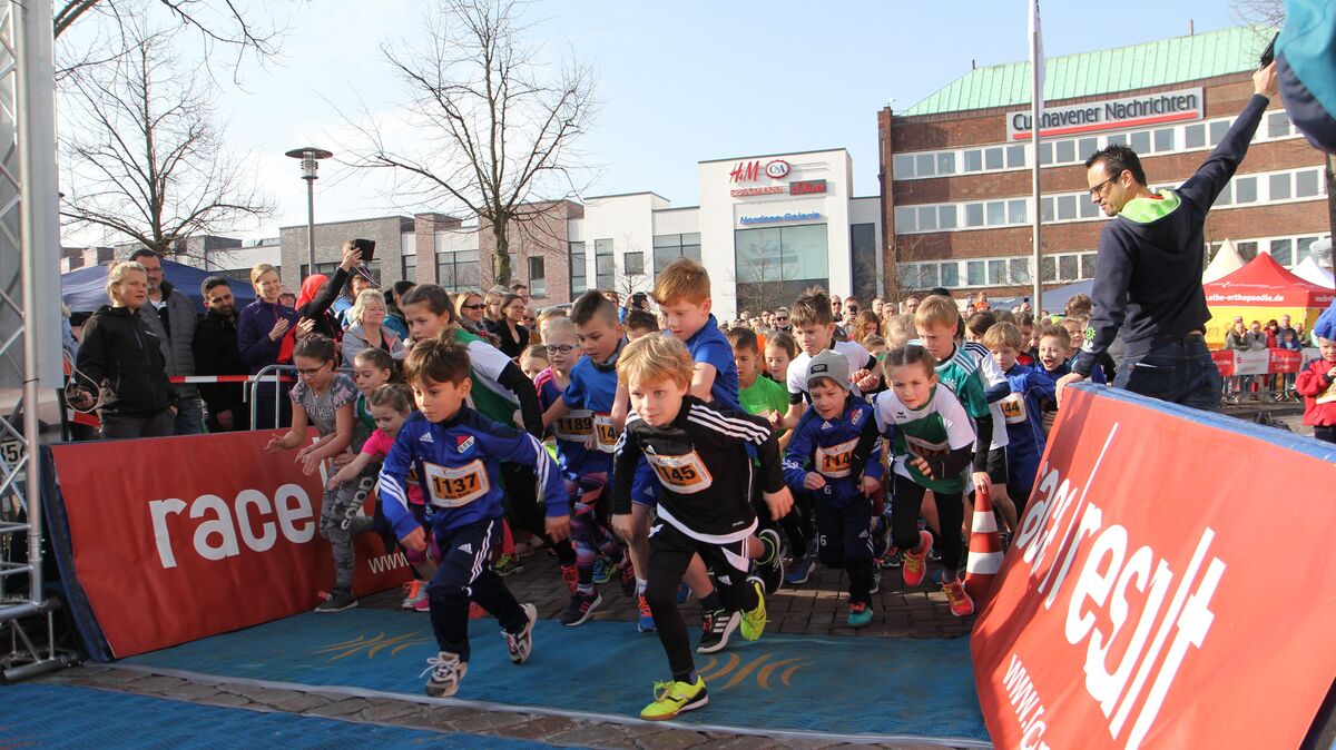 Zurück zum Anfang: Der Startbereich des Cuxhaven-Marathons wird im nächsten Jahr wieder auf dem Kaemmererplatz sein. Foto: Unruh