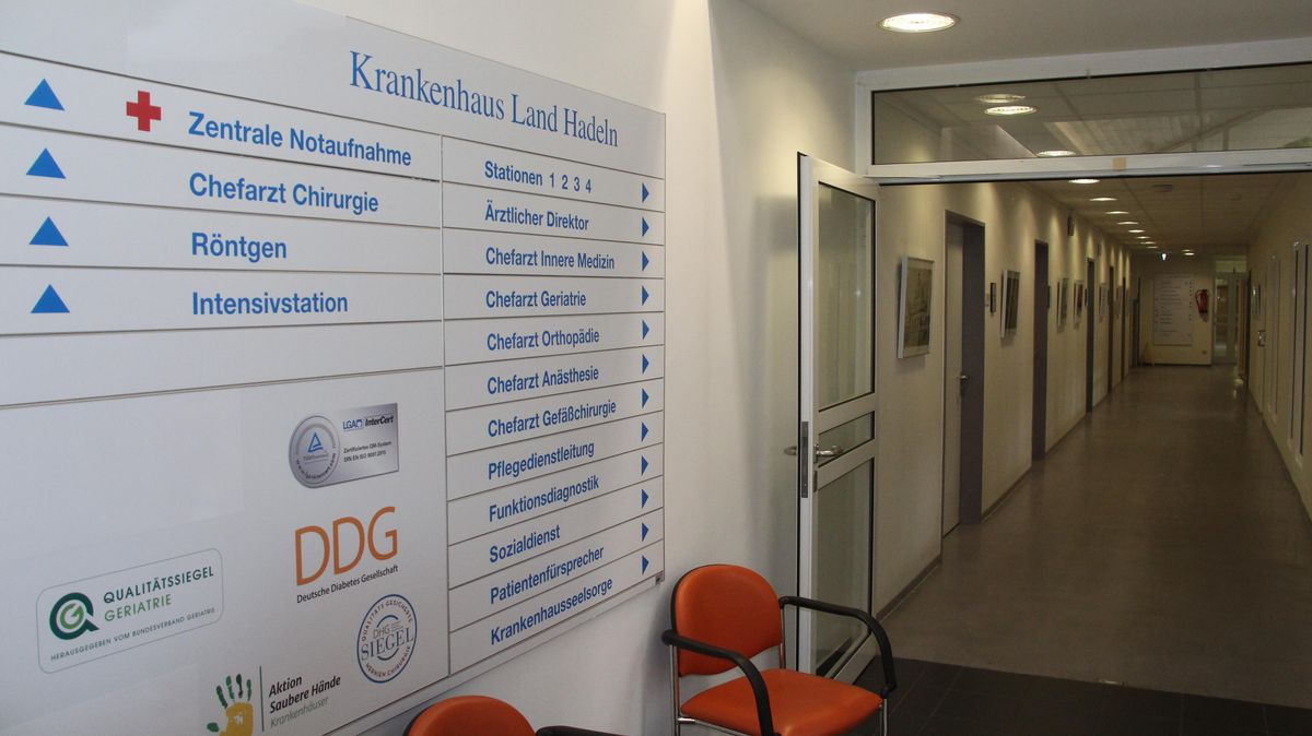 Im Krankenhaus Land Hadeln in Otterndorf haben demnächst der Landkreis und die Samtgemeinde Hadeln als Gesellschafter das Sagen. Foto: Kramp