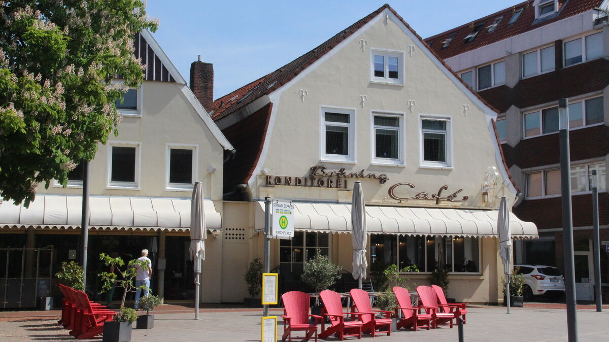 Ab Mitte Mai soll wieder Leben einkehren. Füt das Cafe Brüning Otterndorf ist ein Nachfolger gefunden - und es ist kein Unbekannter. Archivfoto: Kramp