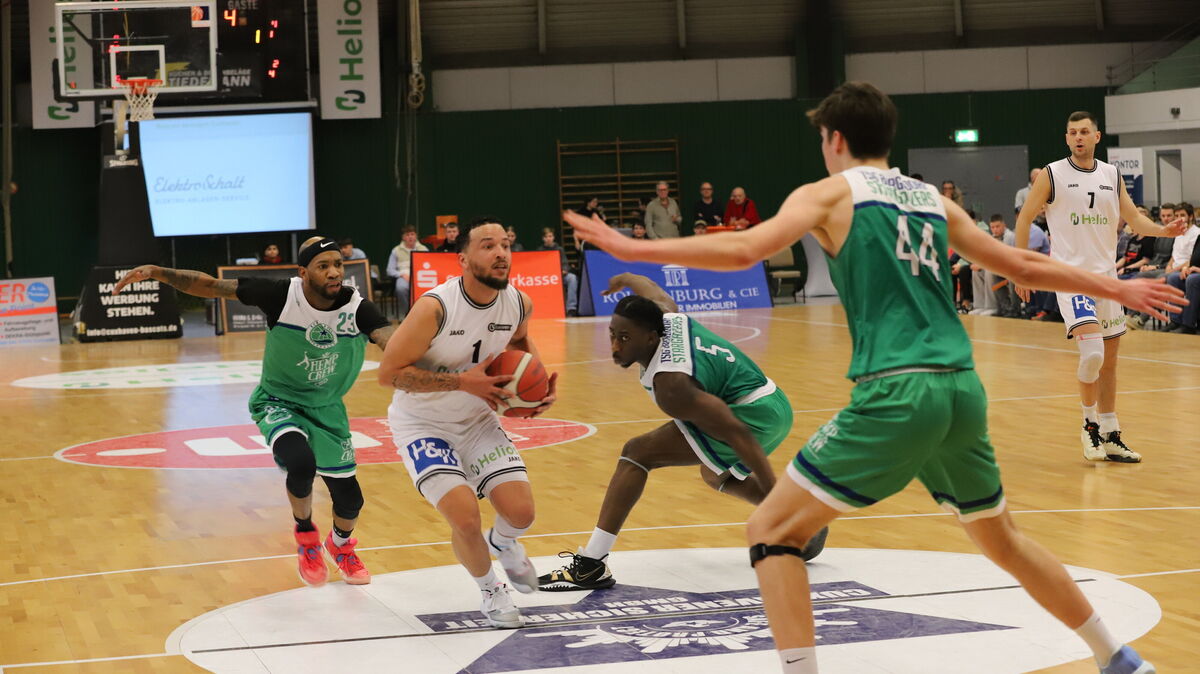Deon McDuffie brachte nach der Trennung von CJ Mitchell neuen Schwung in das BasCats-Team. Fotos: Witthohn