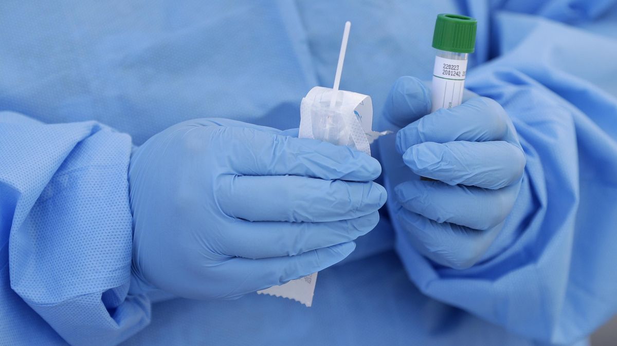 Alle Mitarbeiter des Düringer Fleichkontors sind negativ auf das Coronavirus (Covid-19) getestet worden. Foto: Wilfredo Lee/dpa