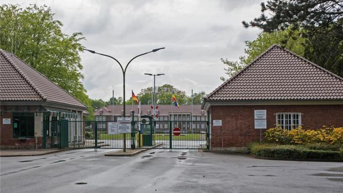 Auch die Kaserne in Delmenhorst soll eventuell als Erstaufnahme-Einrichtung des Landes für Flüchtlinge genutzt werden. Foto: Wagner/dpa