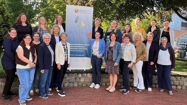 Frauen-Netzwerk trifft sich in Cadenberge: Engagement über Parteigrenzen hinaus