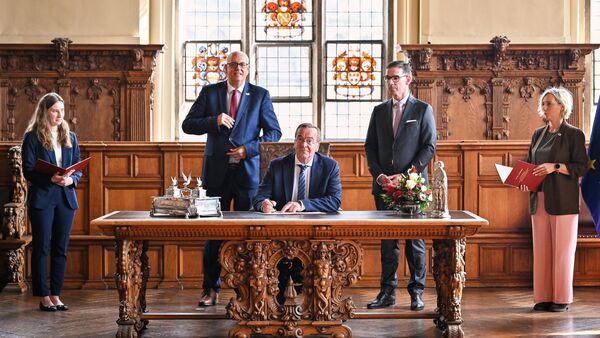Milliarden-Deal für Bremerhaven: Macht der Nato-Hafen die Stadt zum Angriffsziel?