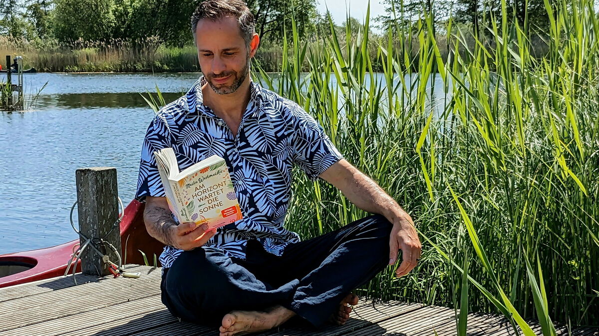 Schreibpausen nutzt Daniel E. Palu vor allem zum Lesen. Foto: red