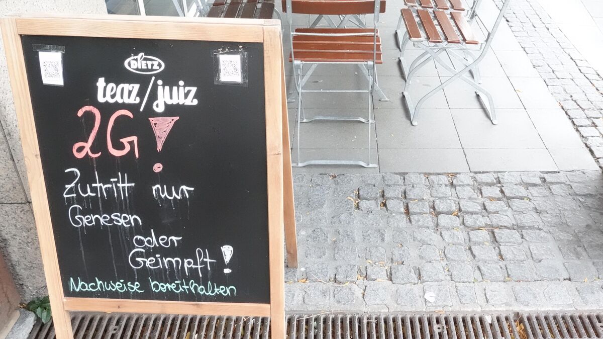 "Die 3-G-Regel ist für unsere Branche die bessere Alternative", erklärt Carsten Weber, zweiter Vorsitzender des Deutschen Hotel- und Gaststättenverbandes Cuxhaven. Eine flächendeckende 2-G-Pflicht verhindere Spontanbesuche von Ungeimpften. Foto: dpa / Vanessa Reiber