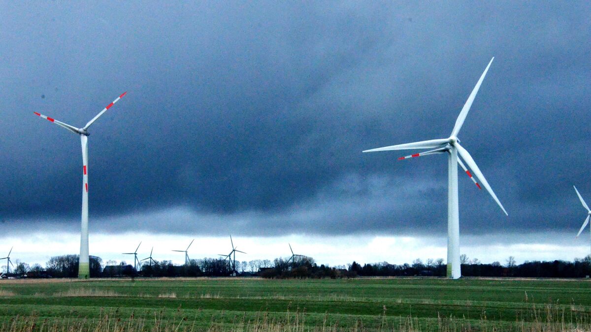 Windkraftanlagen auf Ostener Gemeindegebiet? Die Planungen für einen Windpark sind bereits konkret, aber in der Raumplanung wird das Projekt bislang nicht berücksichtigt. Wächst jetzt der politische Druck? Archivfoto: Schröder
