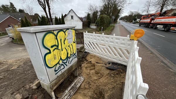 Nach Wasserrohrbruch und Ampelausfall: Am Montag kommt Bedarfsampel für Altenwalde