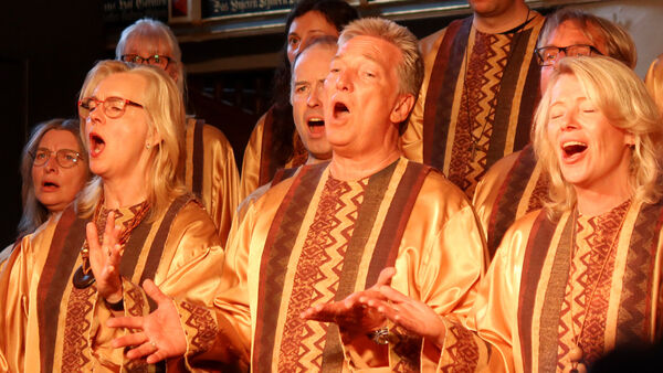 Gospelvoices Hildesheim begeistern in St.-Severi-Kirche Otterndorf: "Kommen wieder"