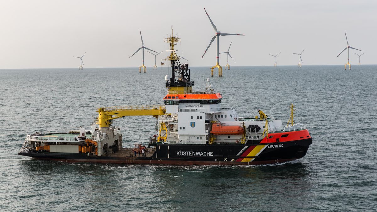 Das 1998 gebaute Mehrzweckschiff "Neuwerk" soll in Zukunft durch einen von drei baugleichen Neubauten ersetzt werden. Foto: Archiv