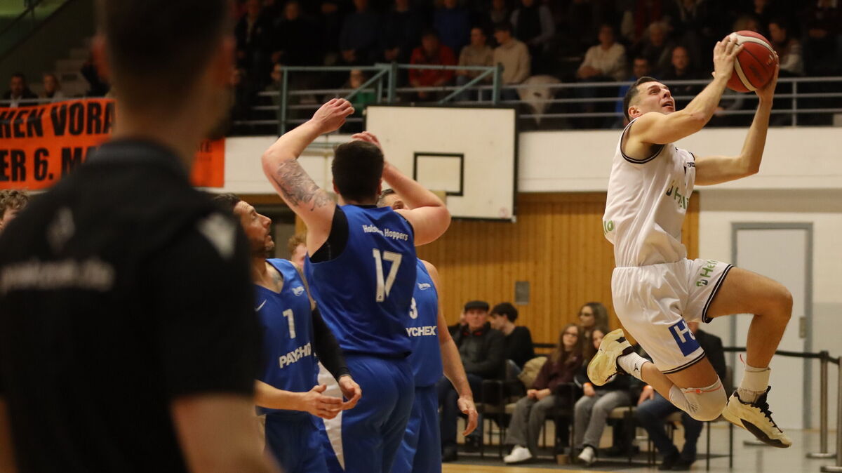 Dmytro Zolotarov spielt nicht mehr für die Cuxhaven BasCats. Spieler und Verein gehen kurz vor dem Saisonstart getrennte Wege. Die BasCats haben aber schnell Ersatz parat. Foto: Unruh