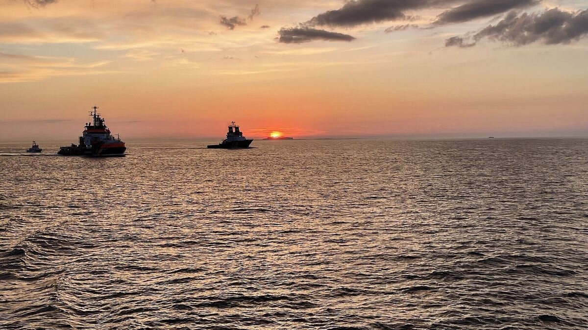 Bei einer umfangreichen Suche in der Deutschen Bucht sind außer mehreren Seenotrettungskreuzern der DGzRS auch weitere Fahrzeuge im Einsatz. Foto: Die Seenotretter – DGzRS