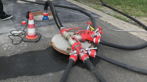 Fischfette verstopfen Schmutzwasserkanal in Cuxhaven