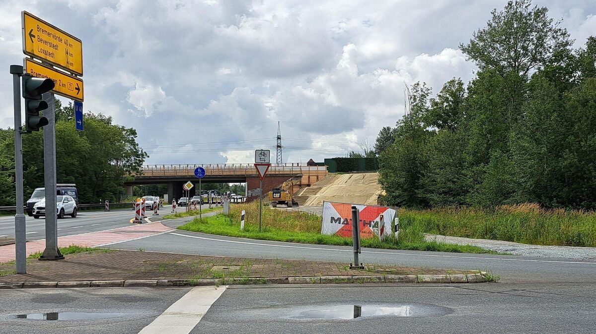 Die A27-Brücke bei Wulsdorf wird ab Freitag, 5. Juli, abgerissen. Foto: Iven