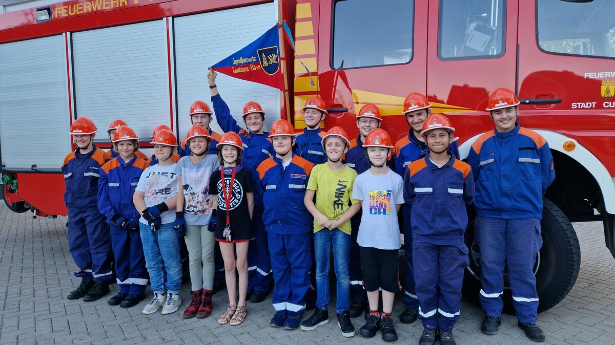 Die Kinder und Jugendlichen der Jugendfeuerwehr Döse werden zu den Rettern von morgen ausgebildet. Foto: Larschow