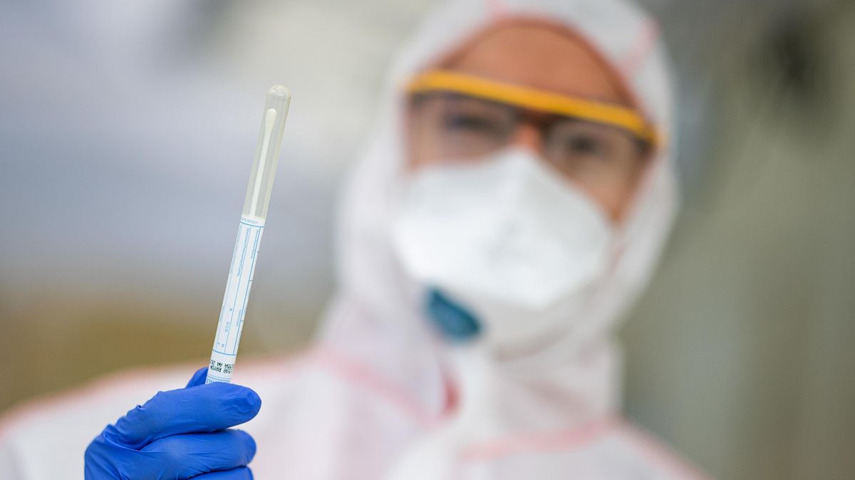 An der Oberschule Dorum gibt es offenbar mehrere Corona-Verdachtsfälle, eine nachweisliche Infektion hat die Schulleitung in einem Schreiben an die Schülerinnen und Schüler bereits bestätigt. Foto: Gollnow/dpa