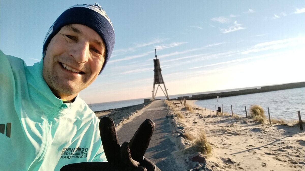 Olaf Kühn läuft nicht nur in ganz Deutschland und in Metropolen. Seine Ausdauer holt er sich beim regelmäßigen Training in seiner Heimatstadt Cuxhaven. Foto: Kühn