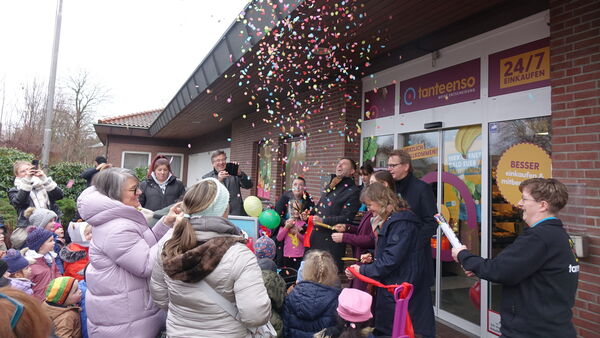 "Tante Enso" in Ihlienworth eröffnet: Markt bedeutet große Erleichterung für Bürger