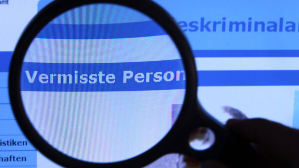 Vermisste (26) wieder aufgetaucht: Polizei Cuxhaven nimmt Aufruf zurück (Update)