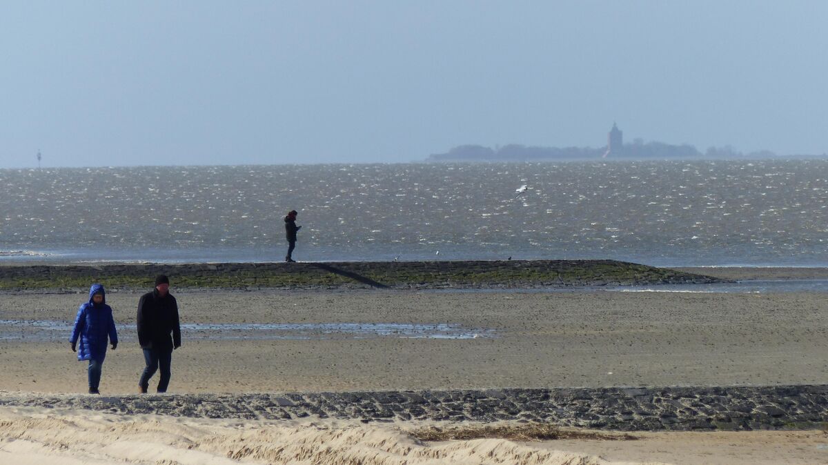 Kehrt das Leben jetzt zurück in den Kreis Cuxhaven? Niedersachsens Ministerpräsident stellt Lockerungen in Aussicht. Archivfoto: Reese-Winne