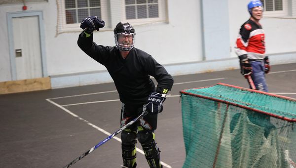 Inlinehockey in Cuxhaven: Der Kampf mit den Rollen
