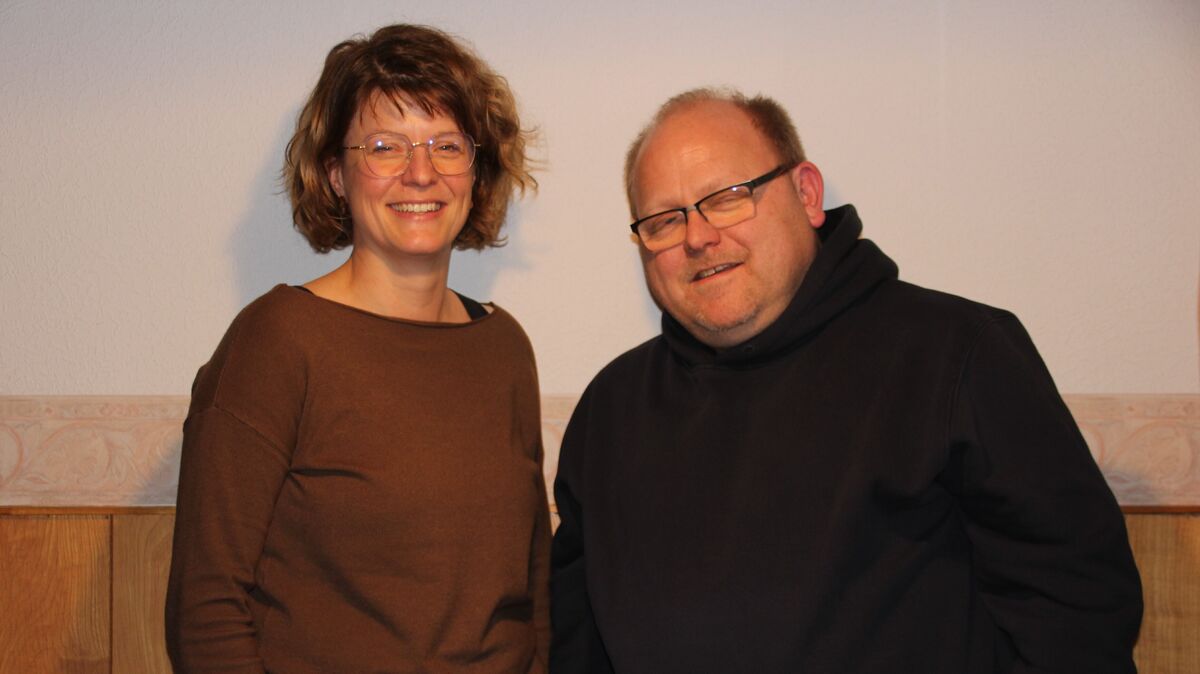 Kassenführerin Birte Köster (l.), Vorsitzender Michael Saborowski (r.) und die übrigen WGI-Vorstandsmitglieder bleiben ein Jahr lang kommissarisch im Amt. Foto: Joppien