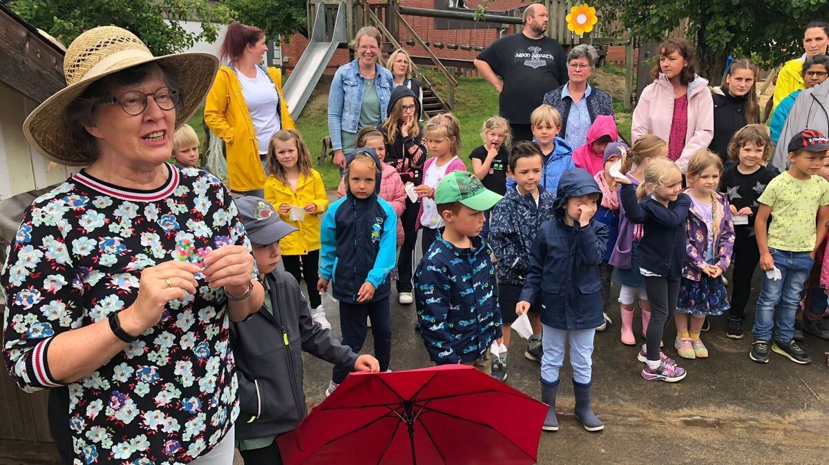 Rita Lunden (l.) hat immer zuerst das Wohlergehen der Kinder auf dem Schirm. Foto: Kramp